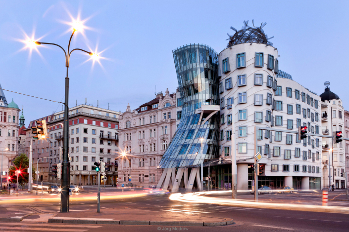 Architekturfotografie, das tanzende Haus, Frank Gehry, Prag, Tschechien
